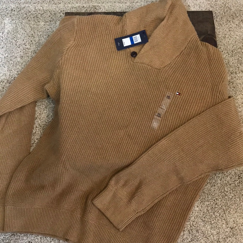 NWT Tommy Hilfiger men’s sweater